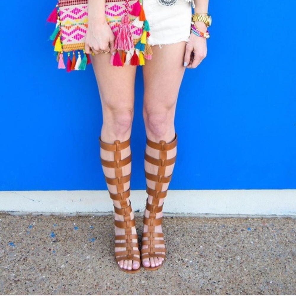 Vince Camuto gladiator block heel sandals 8 1/2